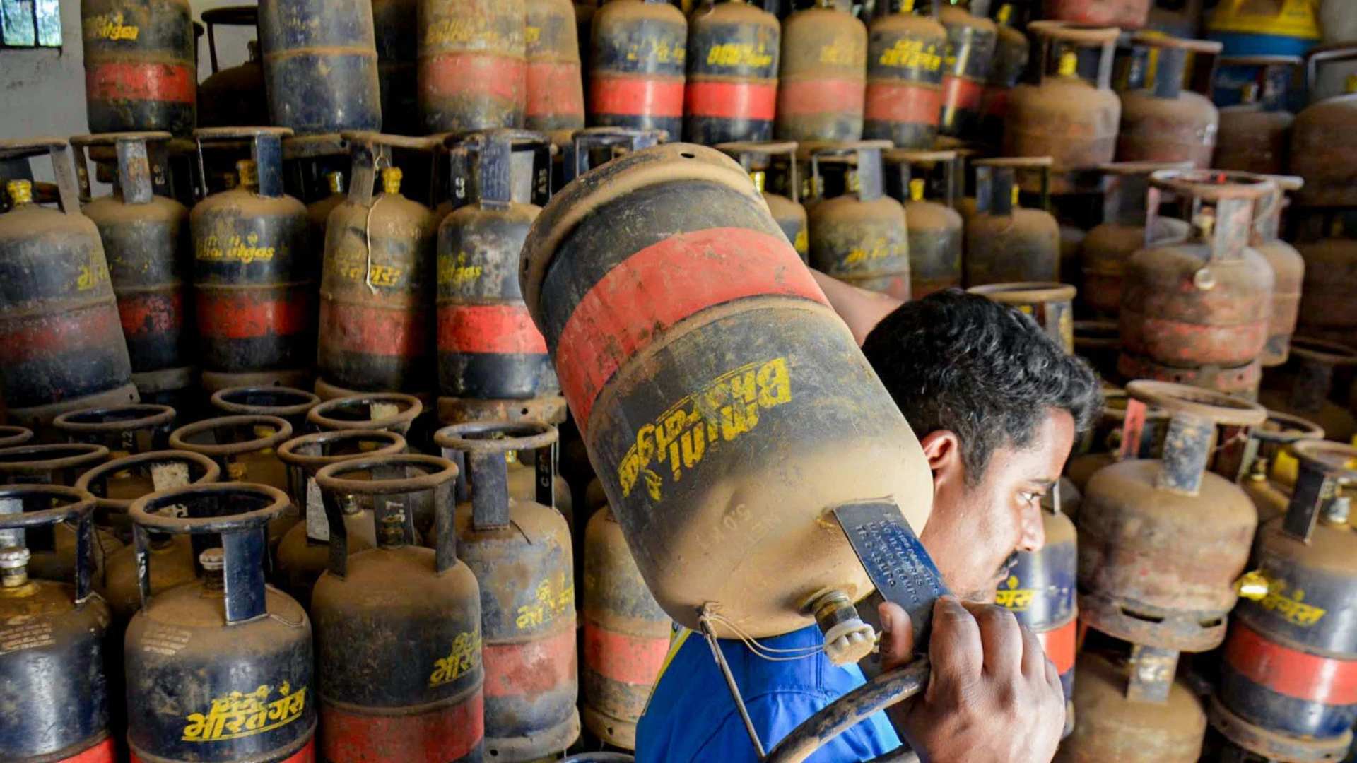 West Asia war disrupts LPG supply to restaurants